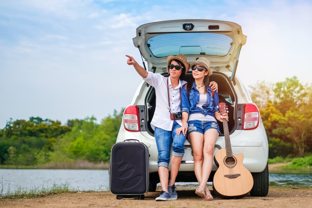 「抽訪50位機場旅客」你會推薦載你來的機場接送司機嗎？大家的答案跟原因實在太可愛!!!